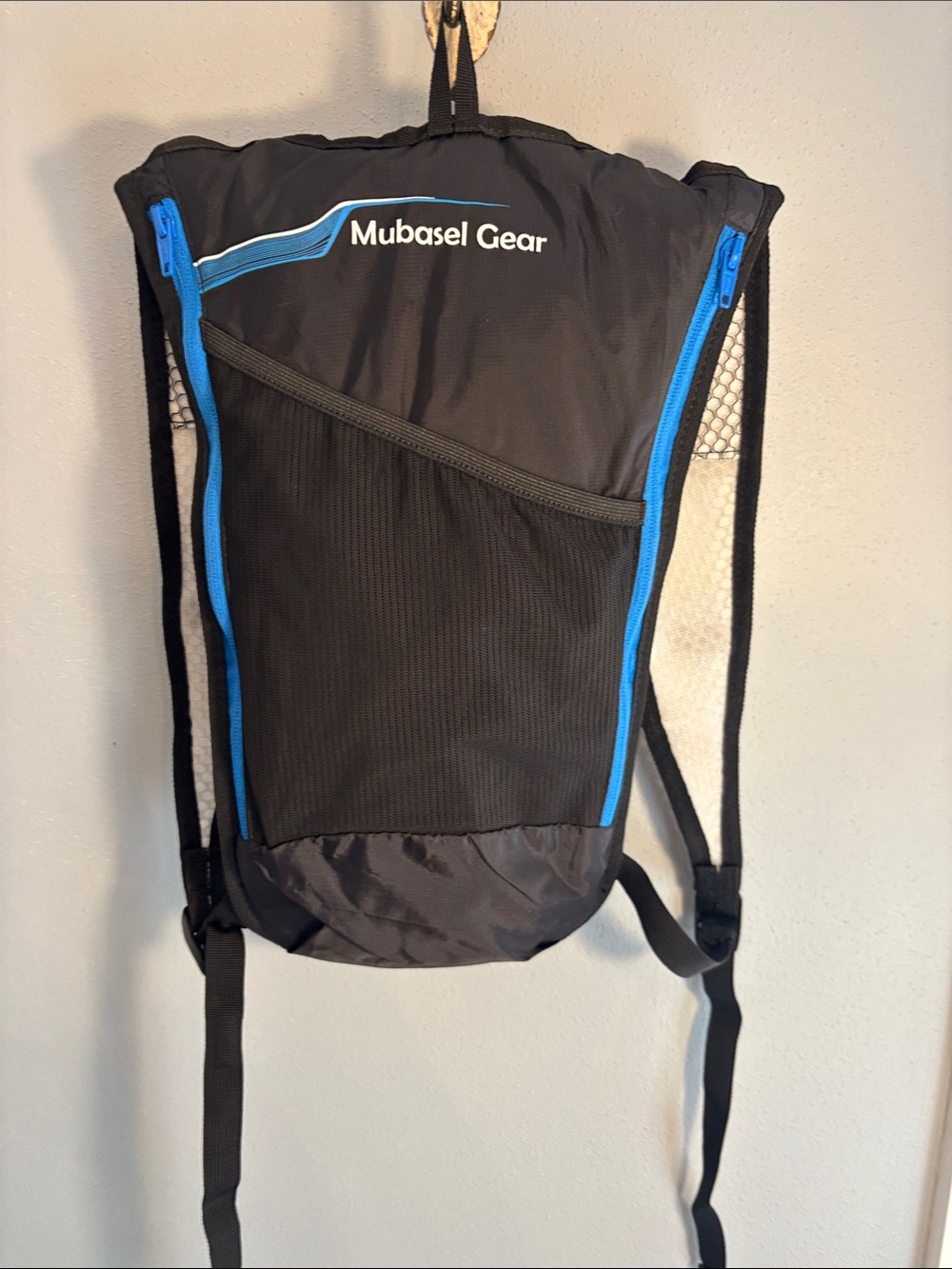 Mubasel Gear Black & Blue Hydration Backpack, brand new!